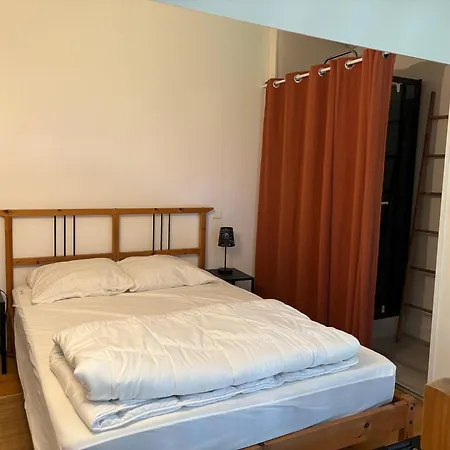 Frühstückspension Merig'home Climatisee Dans Maison Avec Piscine Au Calme En Ville,
