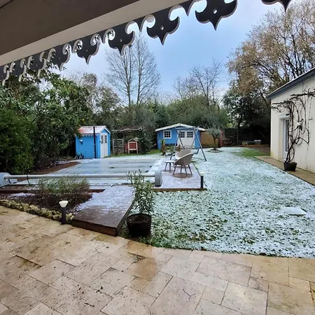 Merig'home Climatisee Dans Maison Avec Piscine Au Calme En Ville,